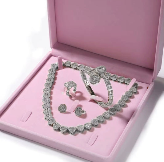 Heart of Luxury Set